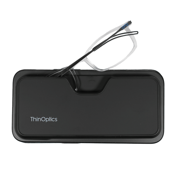 Brooklyn Full Frame Reading Glasses + MagSafe® Connect Case